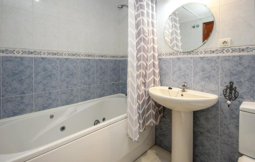 Penthouse On The Beachfront Estepona Ngoại thất bức ảnh