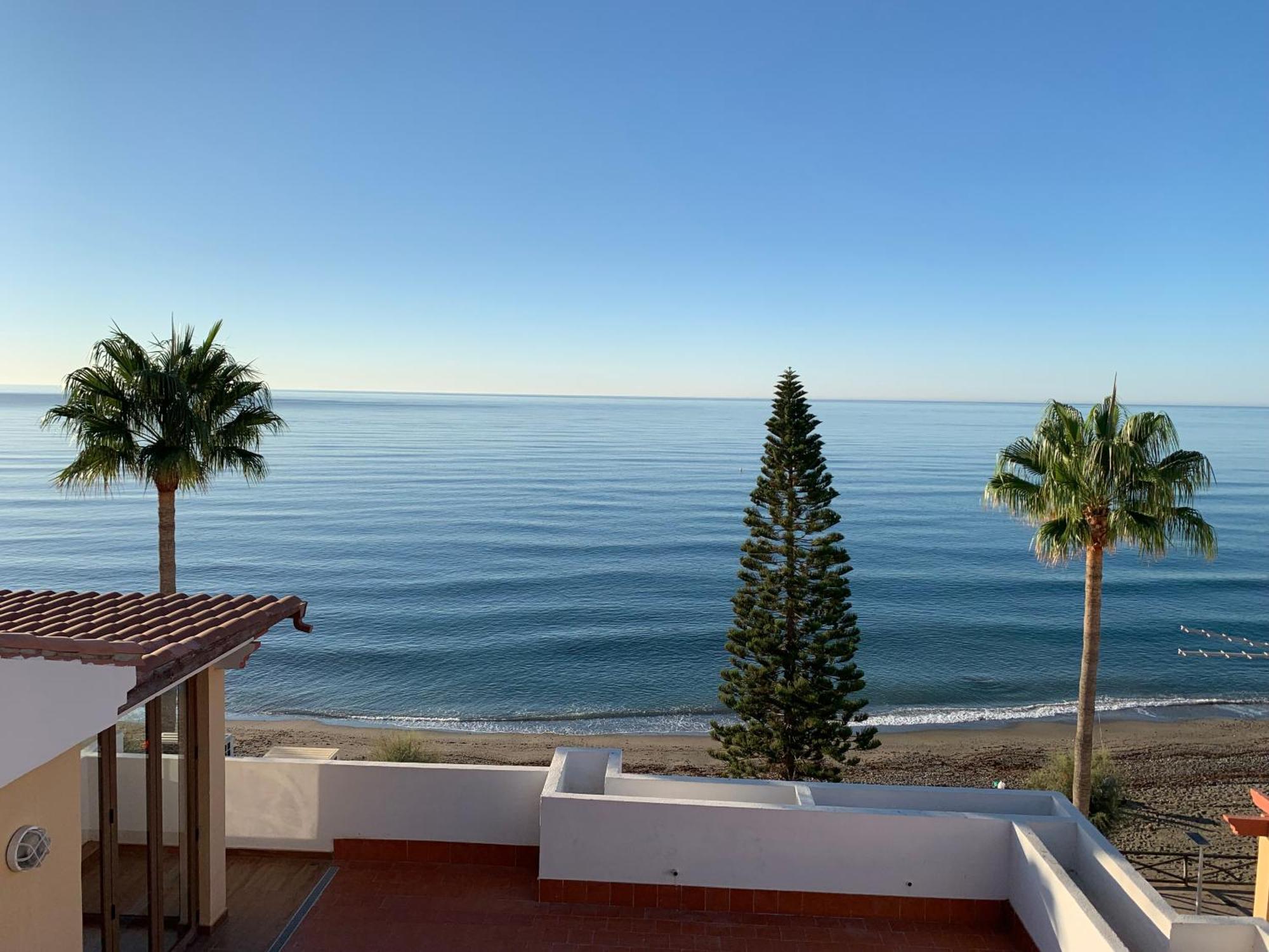 Penthouse On The Beachfront Estepona Ngoại thất bức ảnh